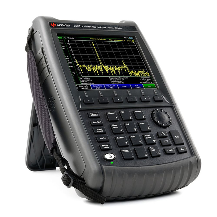 Analyseur de spectre micro-ondes portatif FieldFox N9918A